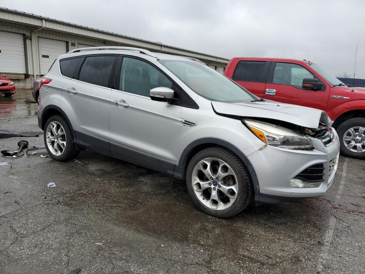 FORD ESCAPE TITANIUM
