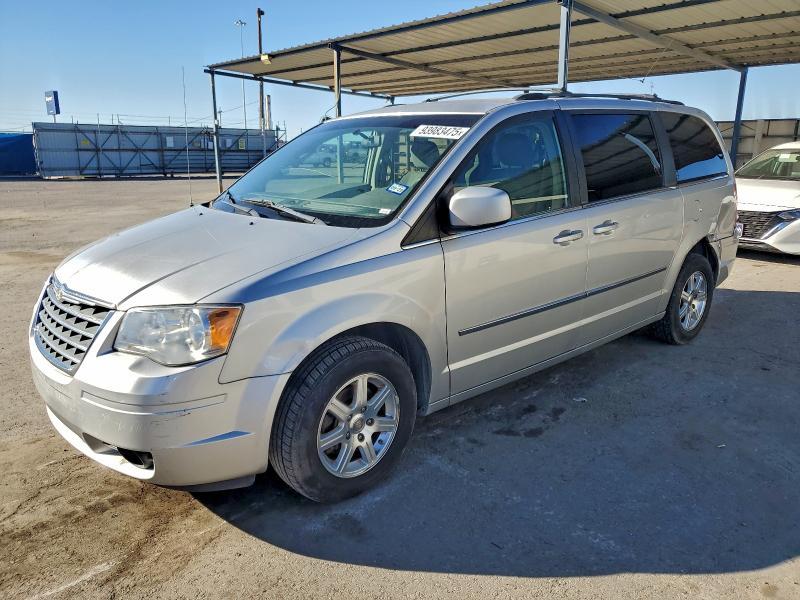 Global Auto Auctions: 2009 CHRYSLER TOWN & COU