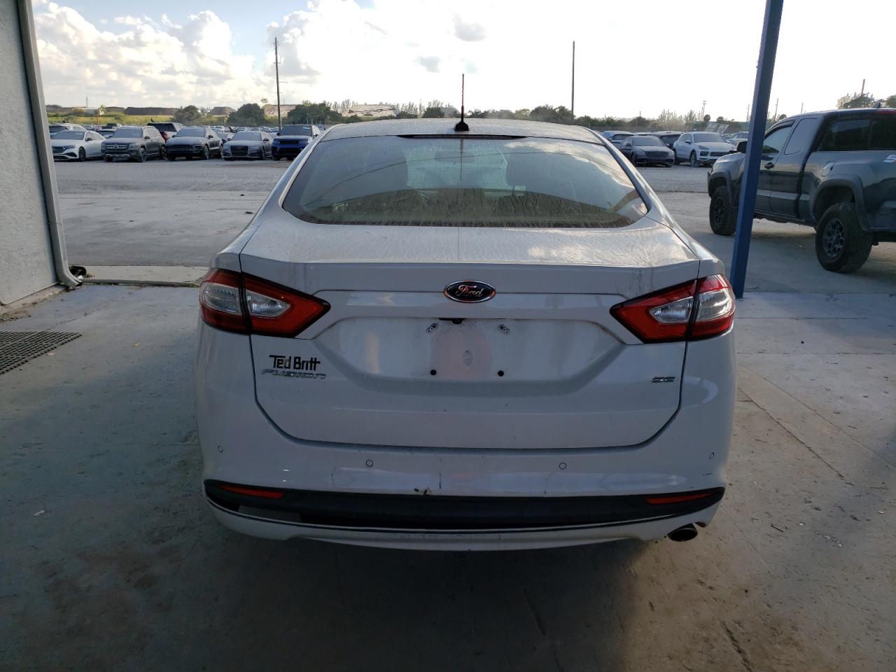 FORD FUSION SE