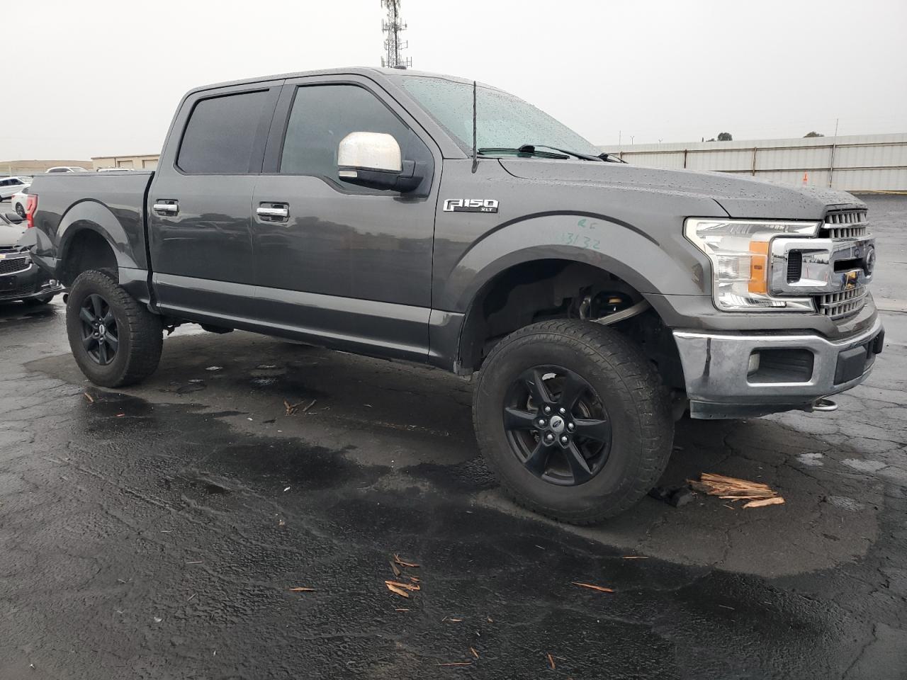 FORD F-150 SUPERCREW