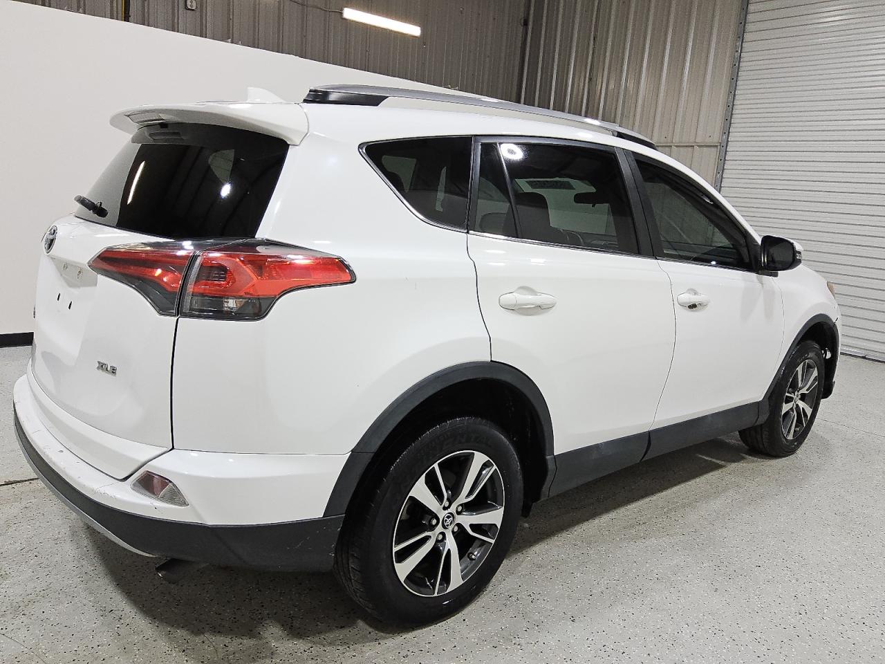 TOYOTA RAV4 ADVENTURE