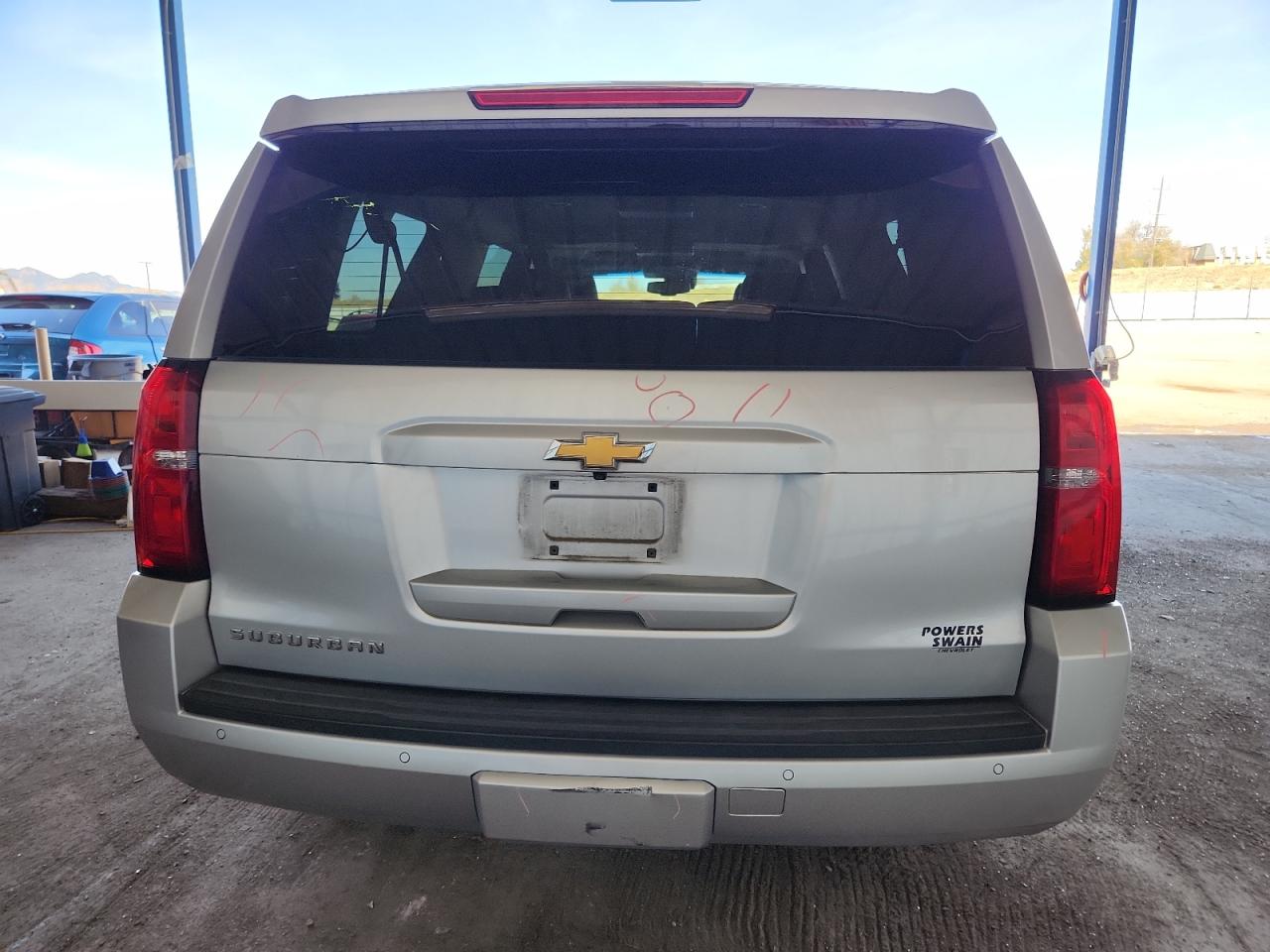 CHEVROLET SUBURBAN C1500 LT