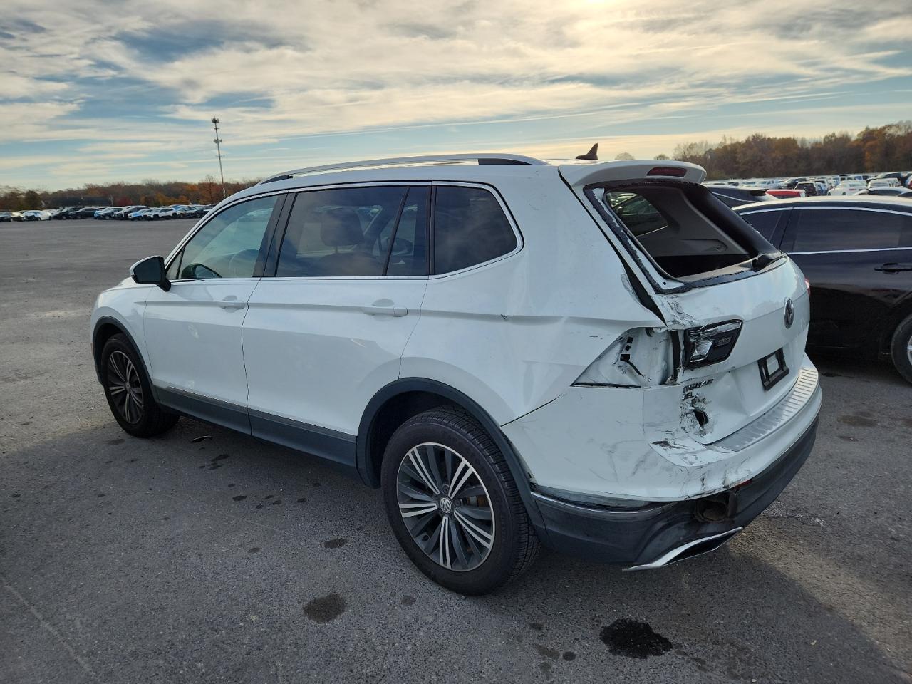 VOLKSWAGEN TIGUAN SE