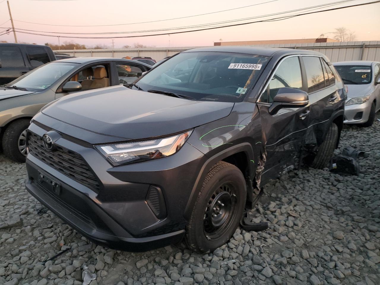 TOYOTA RAV4 LE