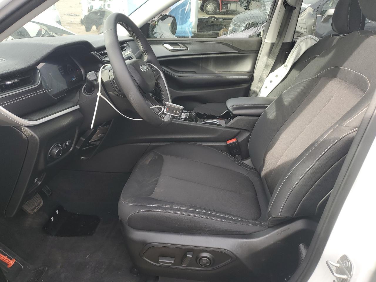 JEEP GRAND CHEROKEE L LAREDO