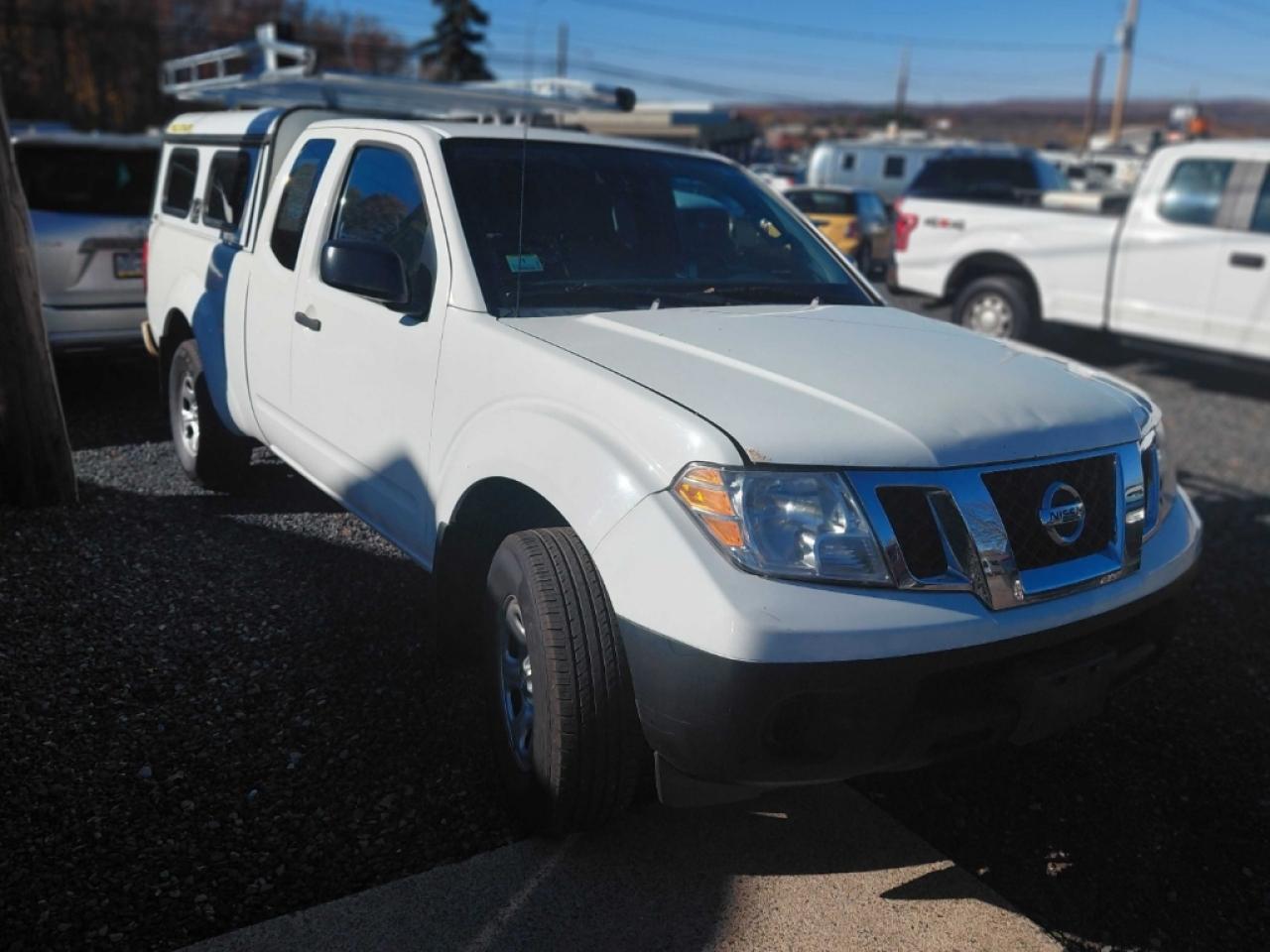 NISSAN FRONTIER S