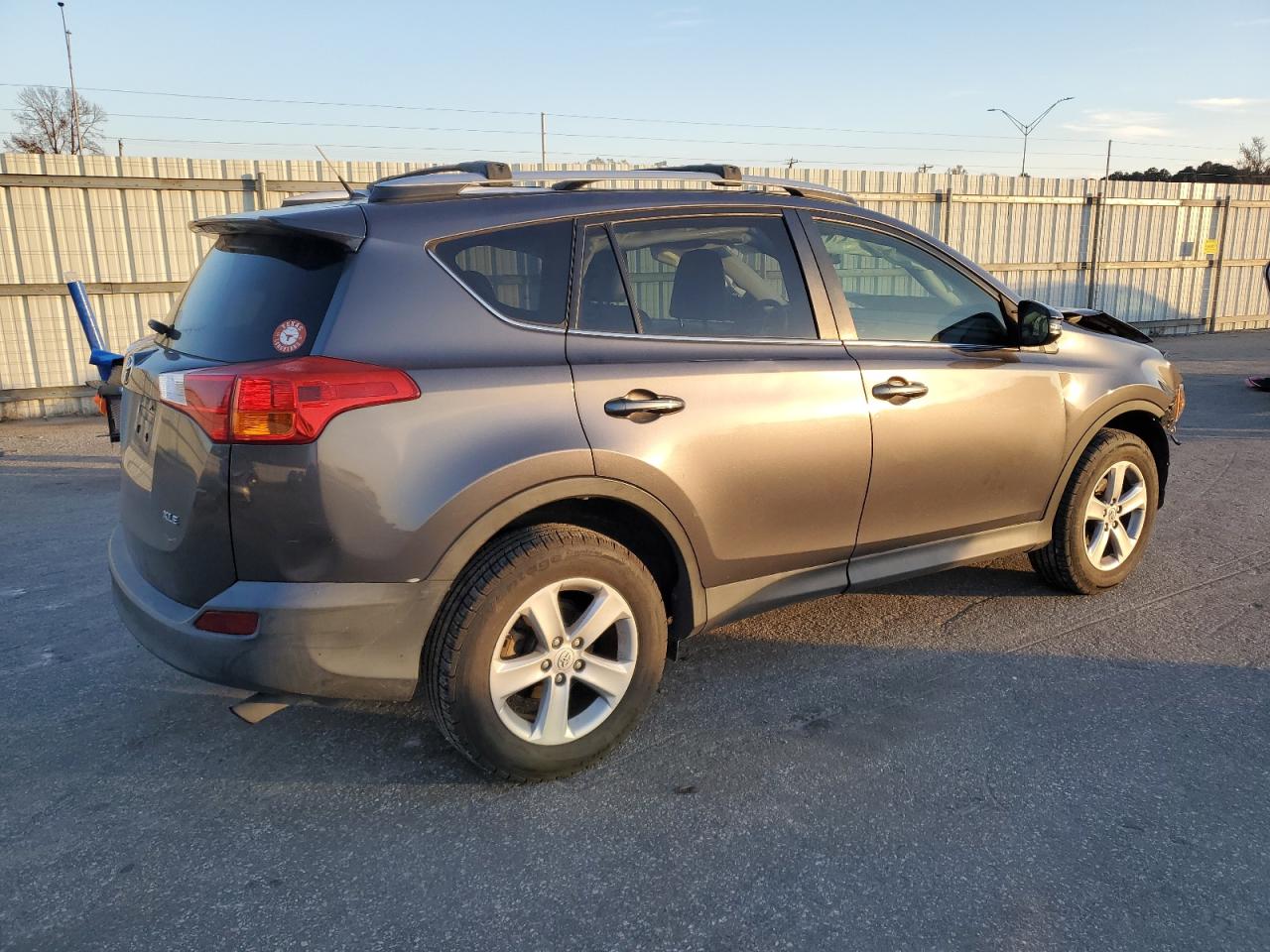 TOYOTA RAV4 XLE