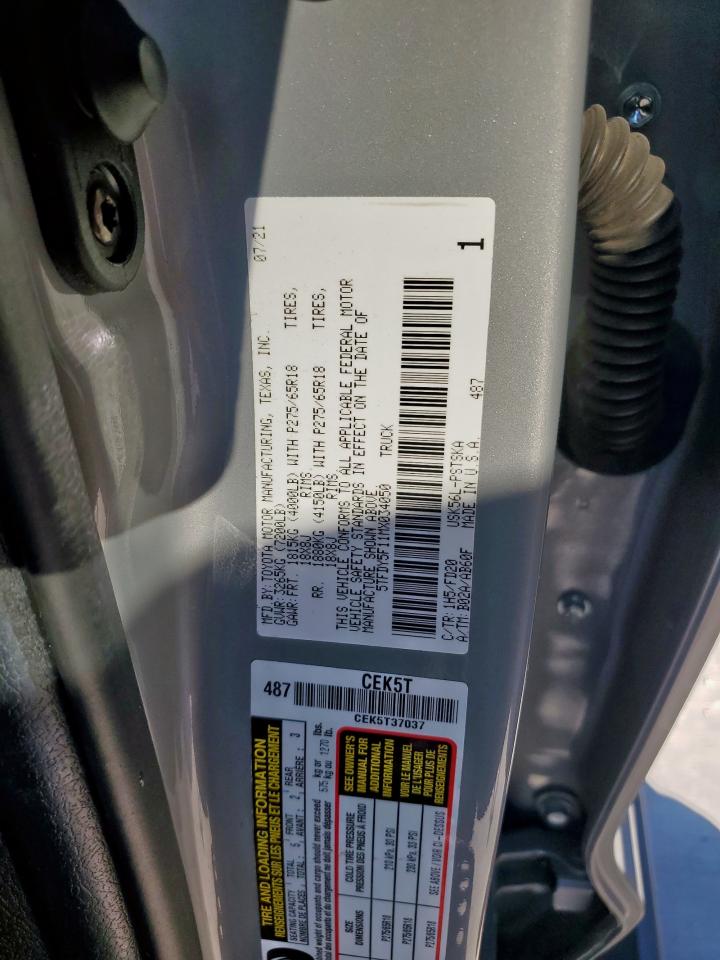 TOYOTA TUNDRA CREWMAX SR5