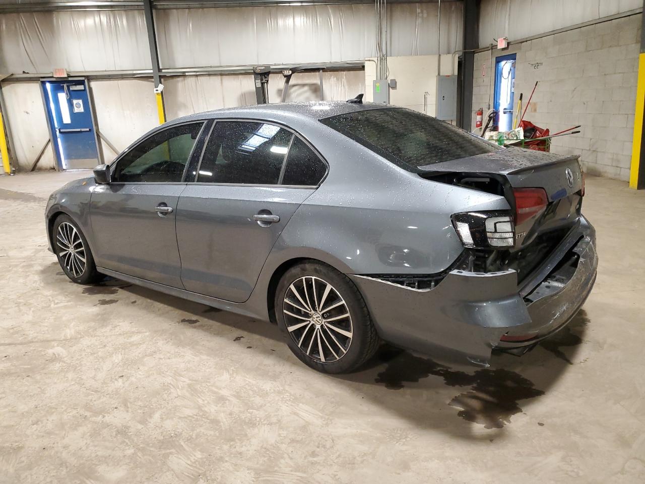 VOLKSWAGEN JETTA SPORT