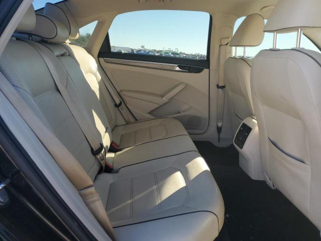 2018 VOLKSWAGEN PASSAT SE - 1VWBA7A34JC032874