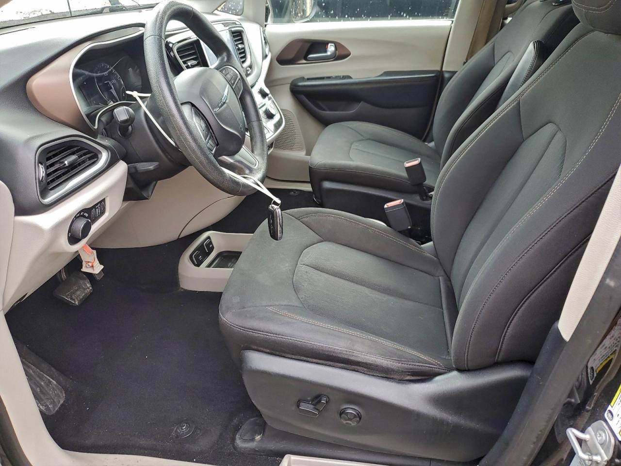 CHRYSLER PACIFICA TOURING