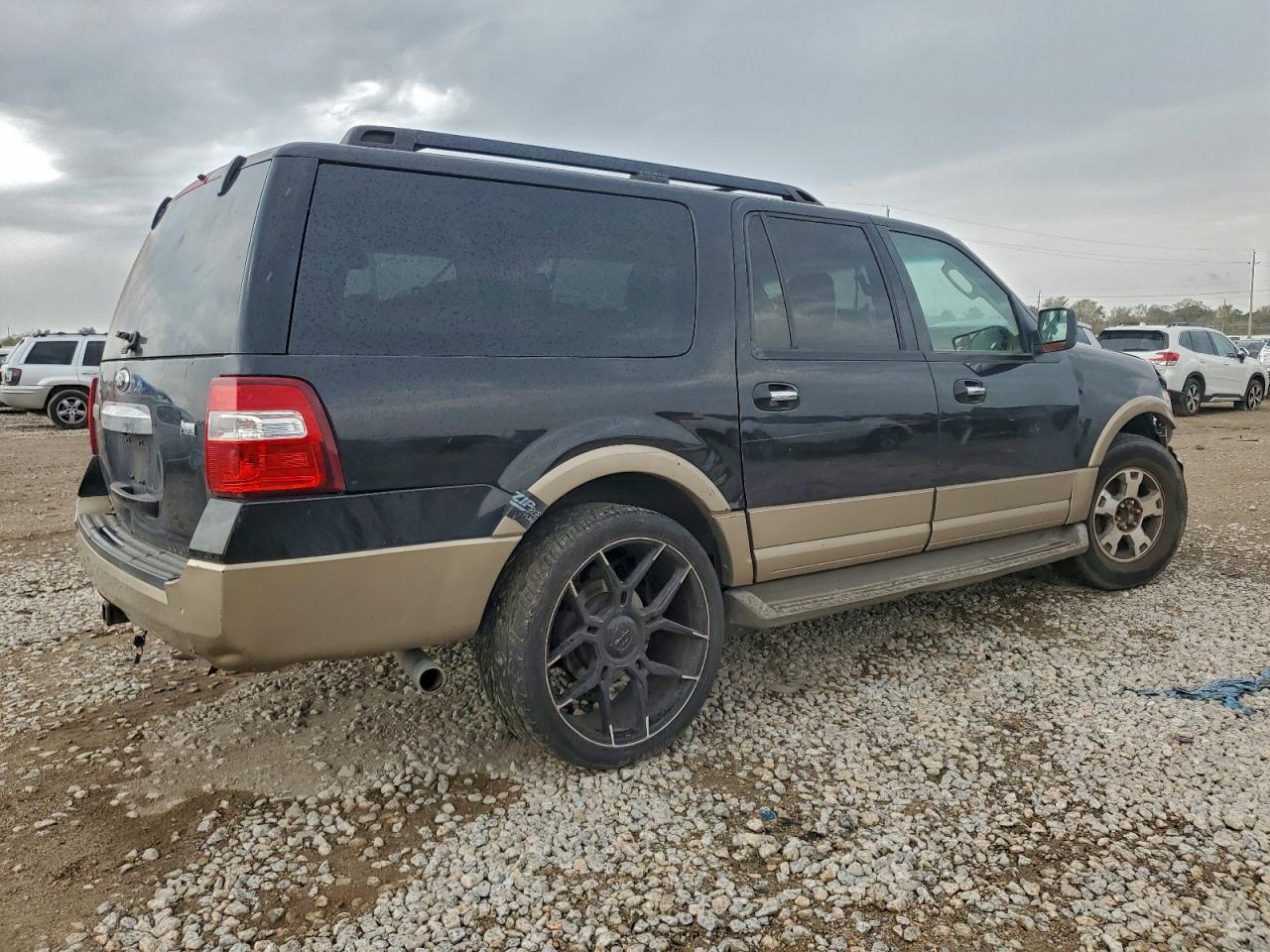 FORD EXPEDITION EL XLT