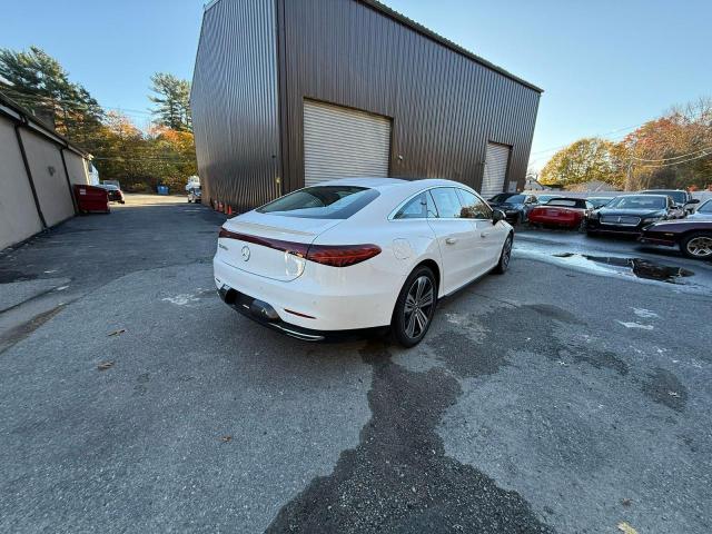 2022 MERCEDES-BENZ EQS SEDAN W1KCG2DB5NA014130