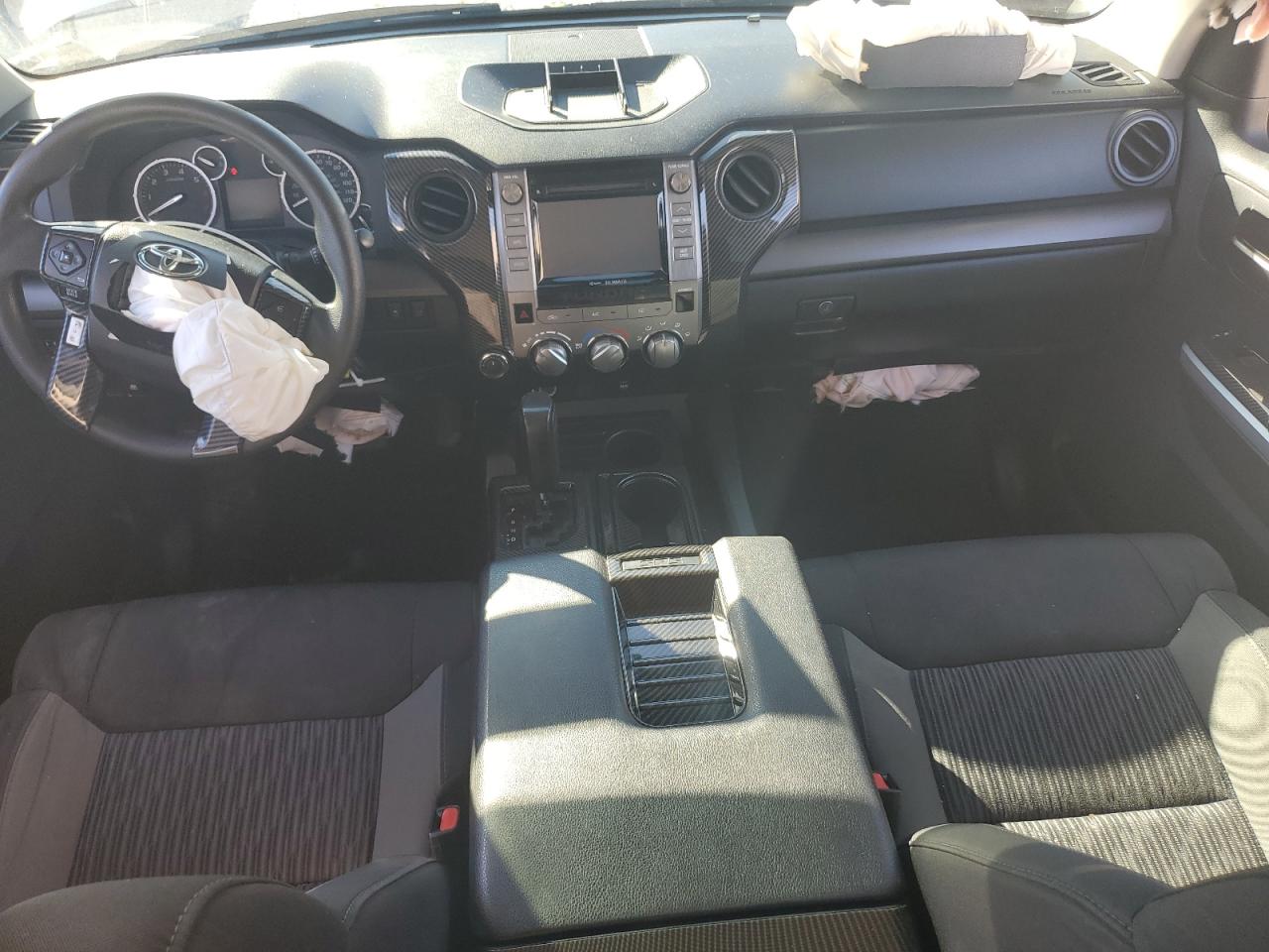 TOYOTA TUNDRA CREWMAX SR5