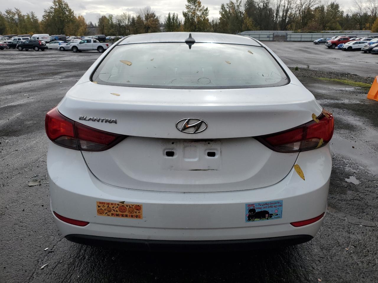 HYUNDAI ELANTRA SE