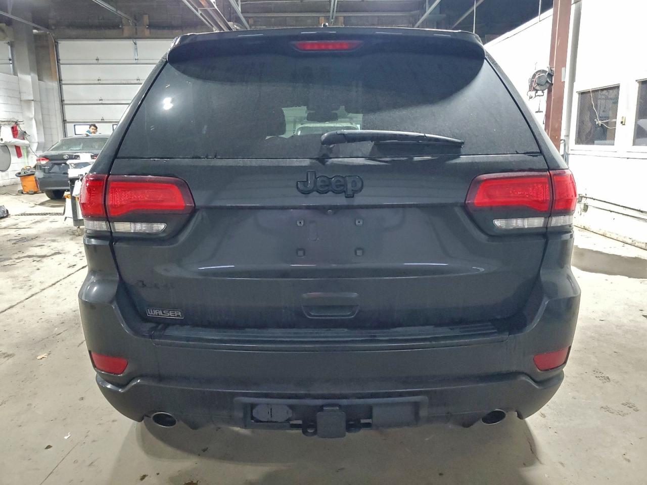 JEEP GRAND CHEROKEE LAREDO