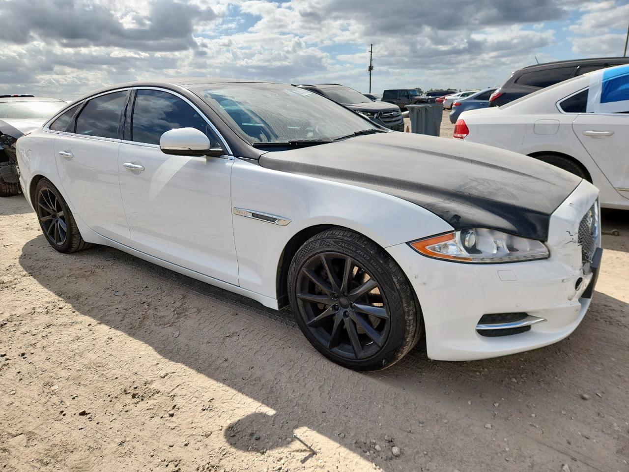 JAGUAR XJ