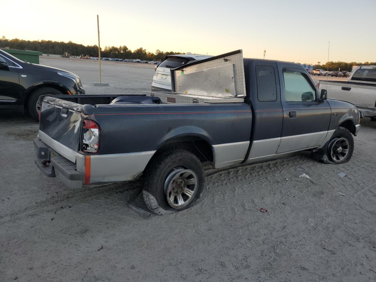 Lot #3297148503 2000 FORD RANGER SUP