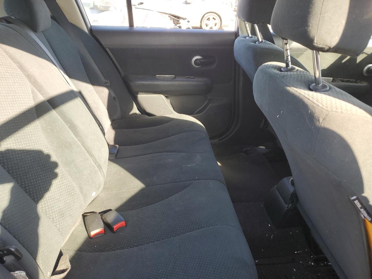 Lot #3301866985 2010 NISSAN VERSA S