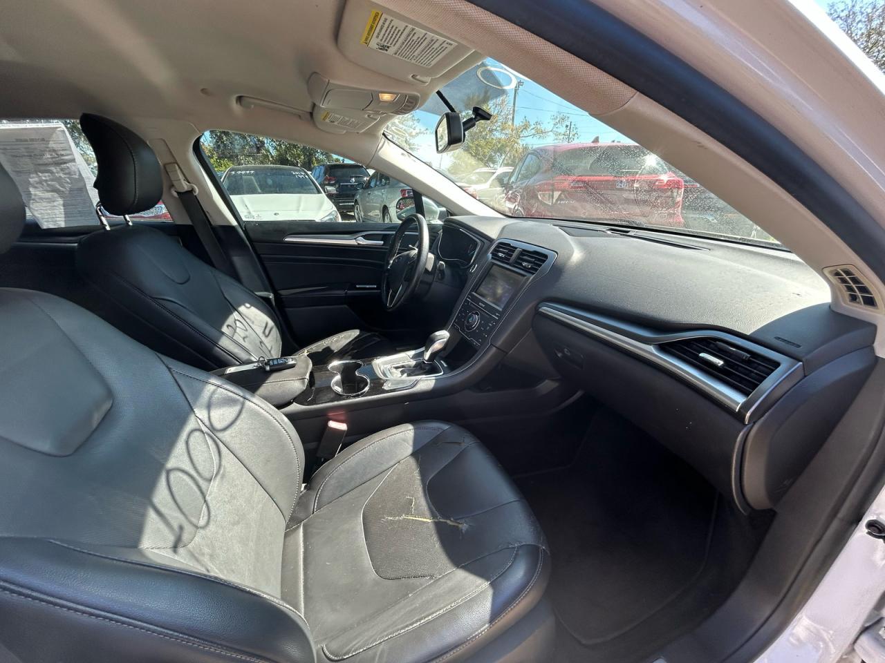 FORD FUSION TITANIUM HEV