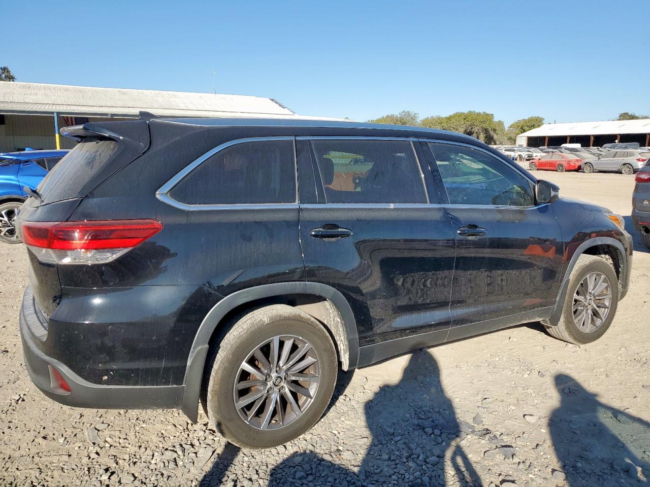 TOYOTA HIGHLANDER SE