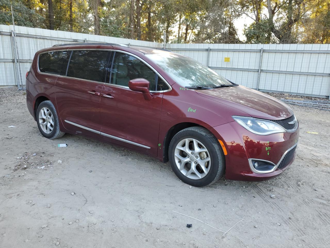 CHRYSLER PACIFICA TOURING L PLUS