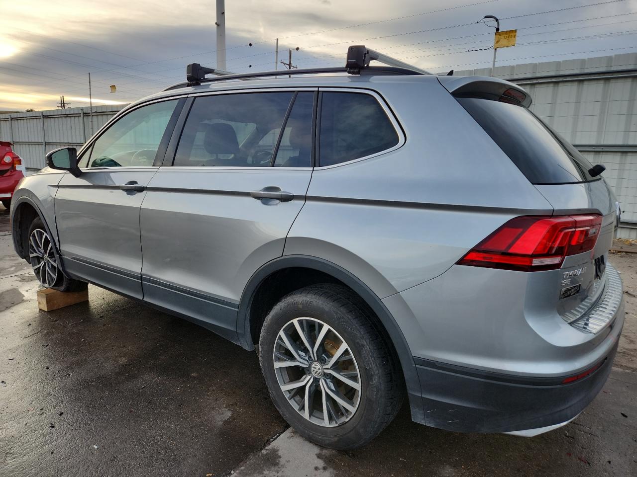 VOLKSWAGEN TIGUAN SE