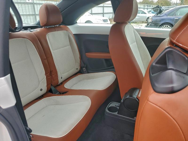 2015 VOLKSWAGEN BEETLE 1.8 #3301834408