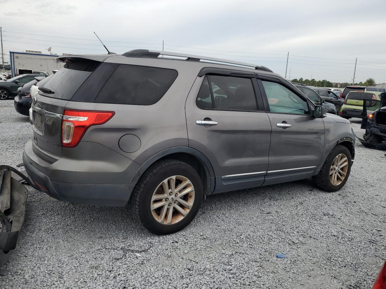 FORD EXPLORER XLT