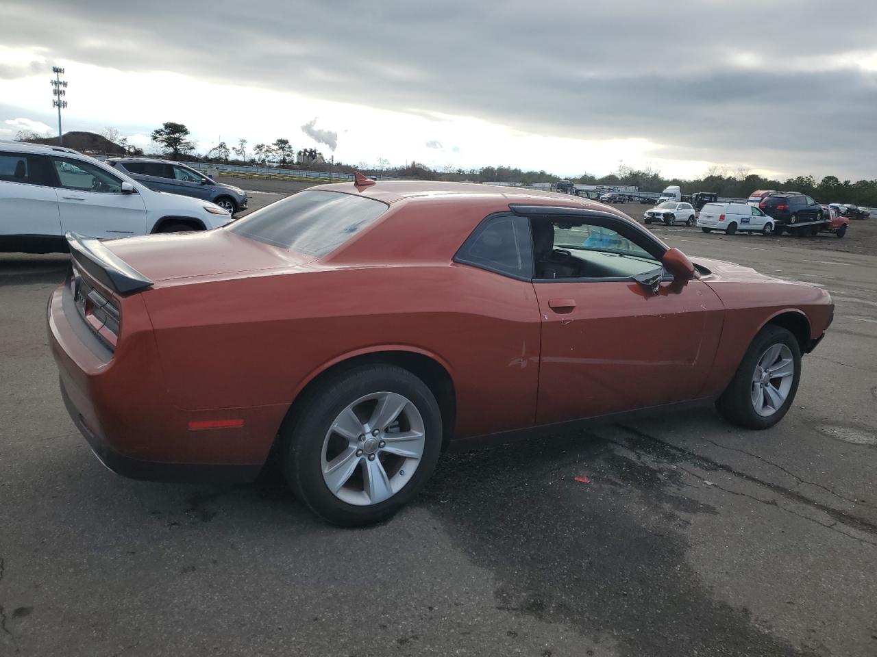 Lot #3302949601 2023 DODGE CHALLENGER