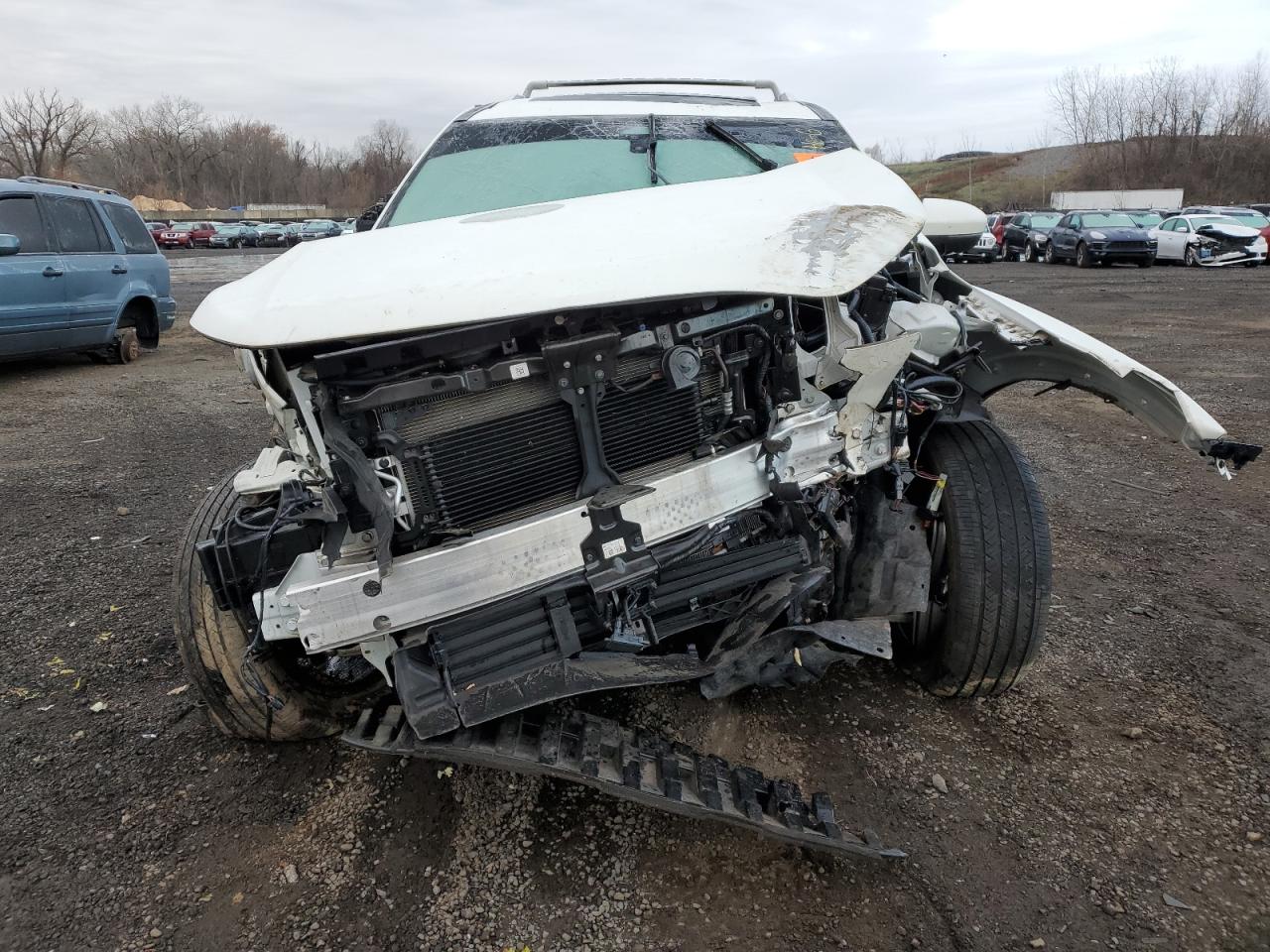 NISSAN PATHFINDER PLATINUM