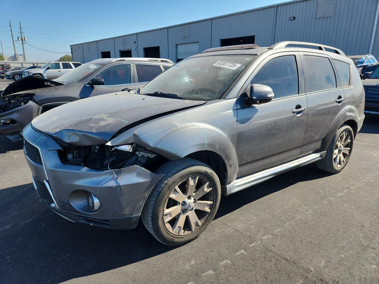 MITSUBISHI OUTLANDER SE