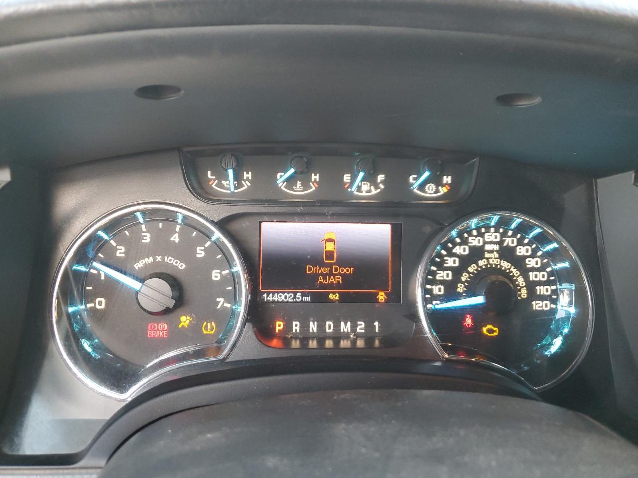 FORD F-150 SUPER CAB