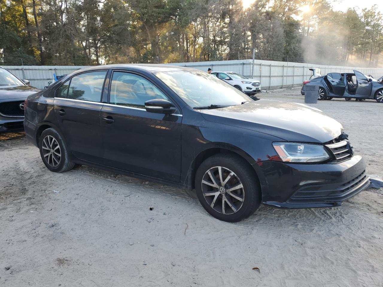 VOLKSWAGEN JETTA SE