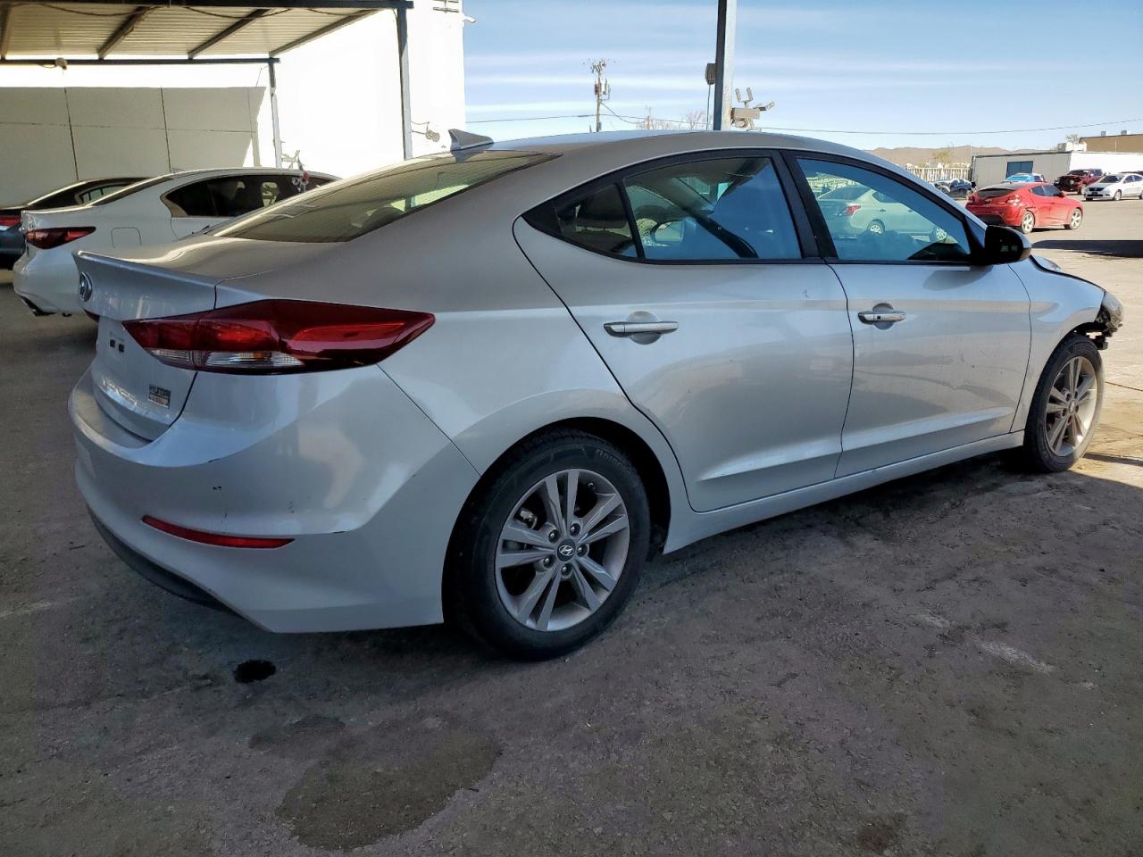 HYUNDAI ELANTRA SEL