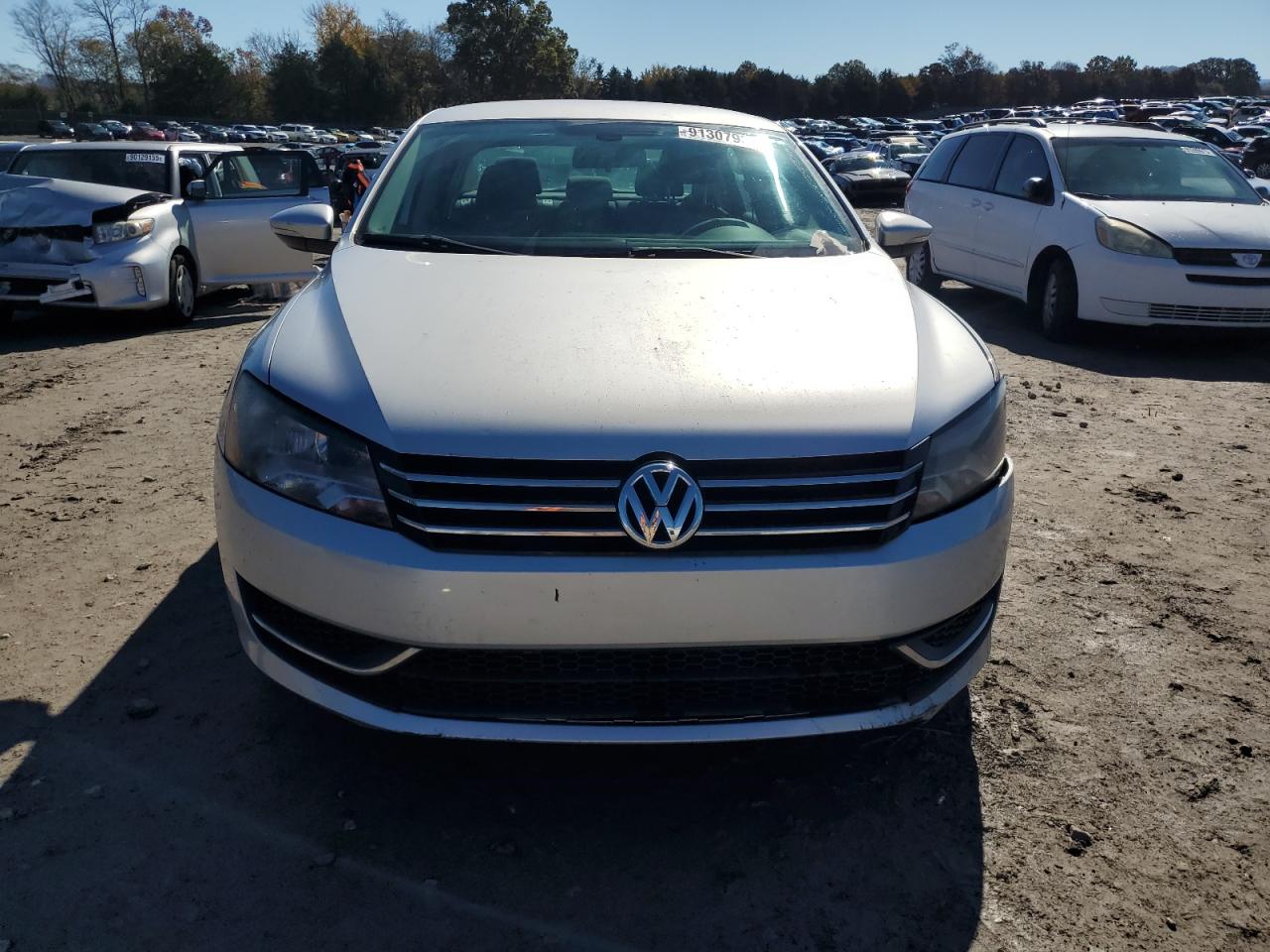 VOLKSWAGEN PASSAT S