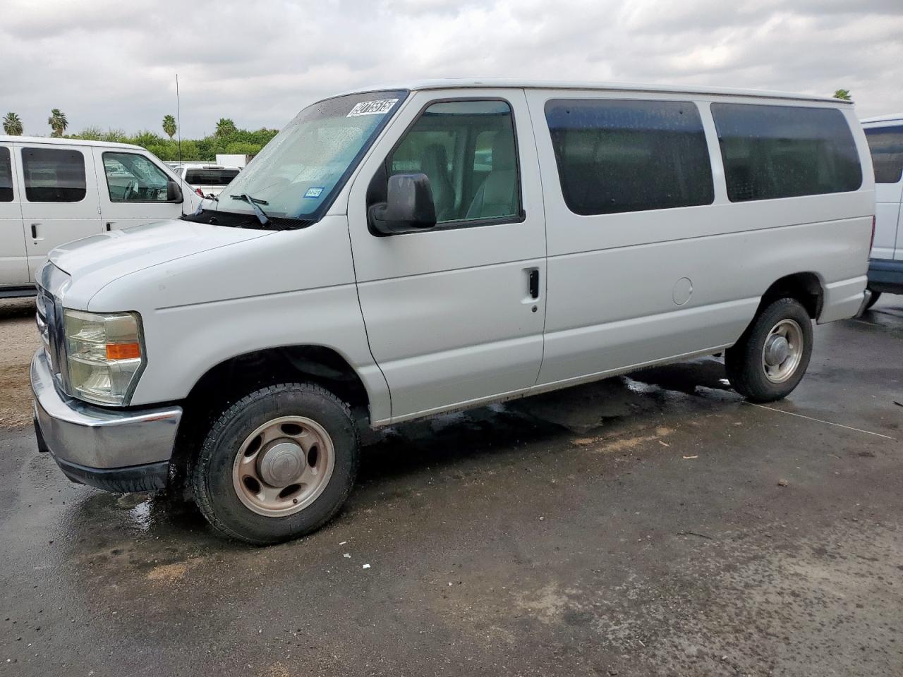 FORD ECONOLINE E350 SUPER DUTY WAGON