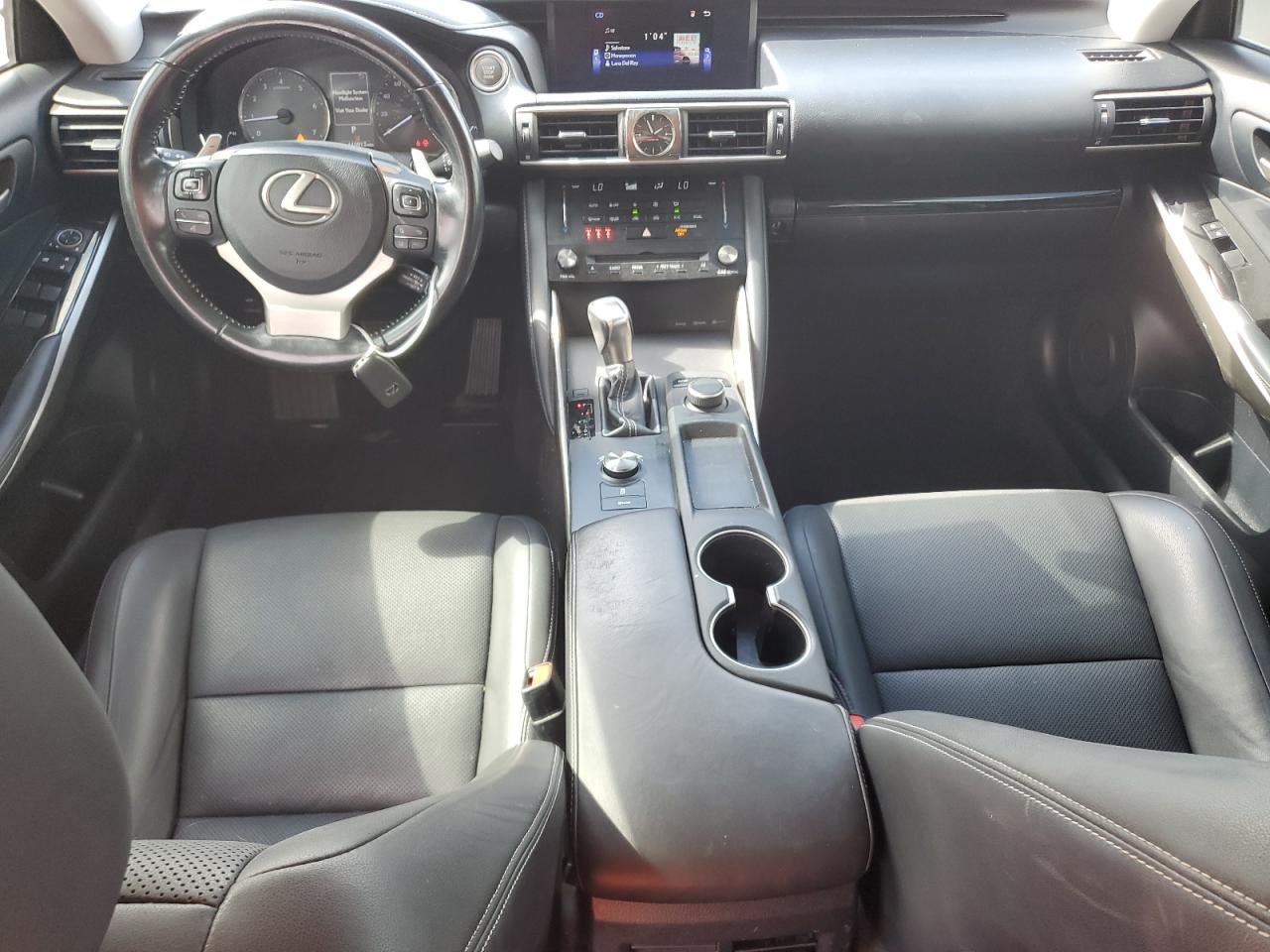 LEXUS IS 200T