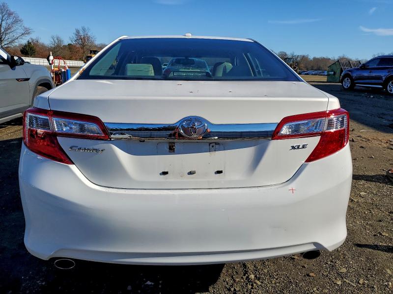 2014 TOYOTA CAMRY SE #3296308493