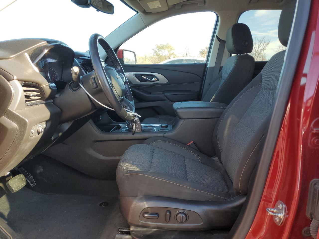 CHEVROLET TRAVERSE LT