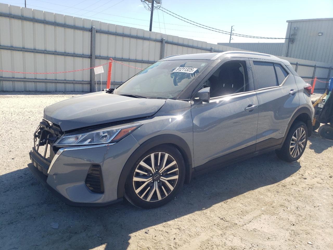 NISSAN KICKS SV