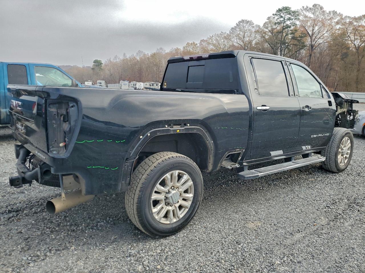 GMC SIERRA K2500 DENALI