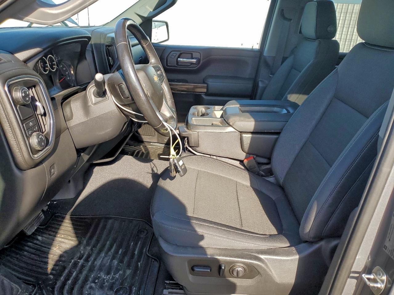 CHEVROLET SILVERADO C1500 LT