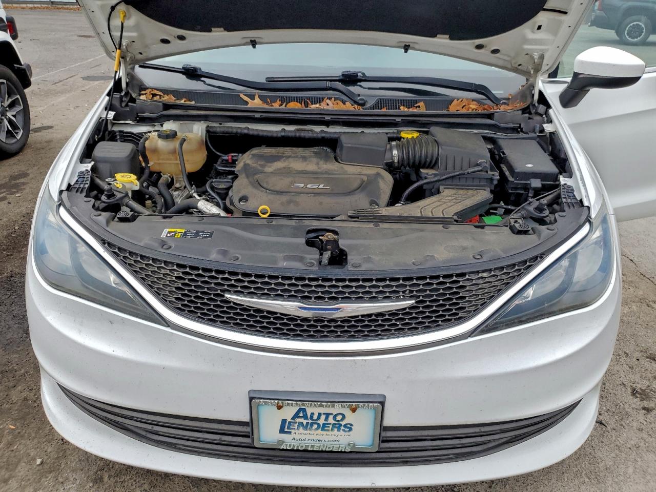 CHRYSLER PACIFICA TOURING