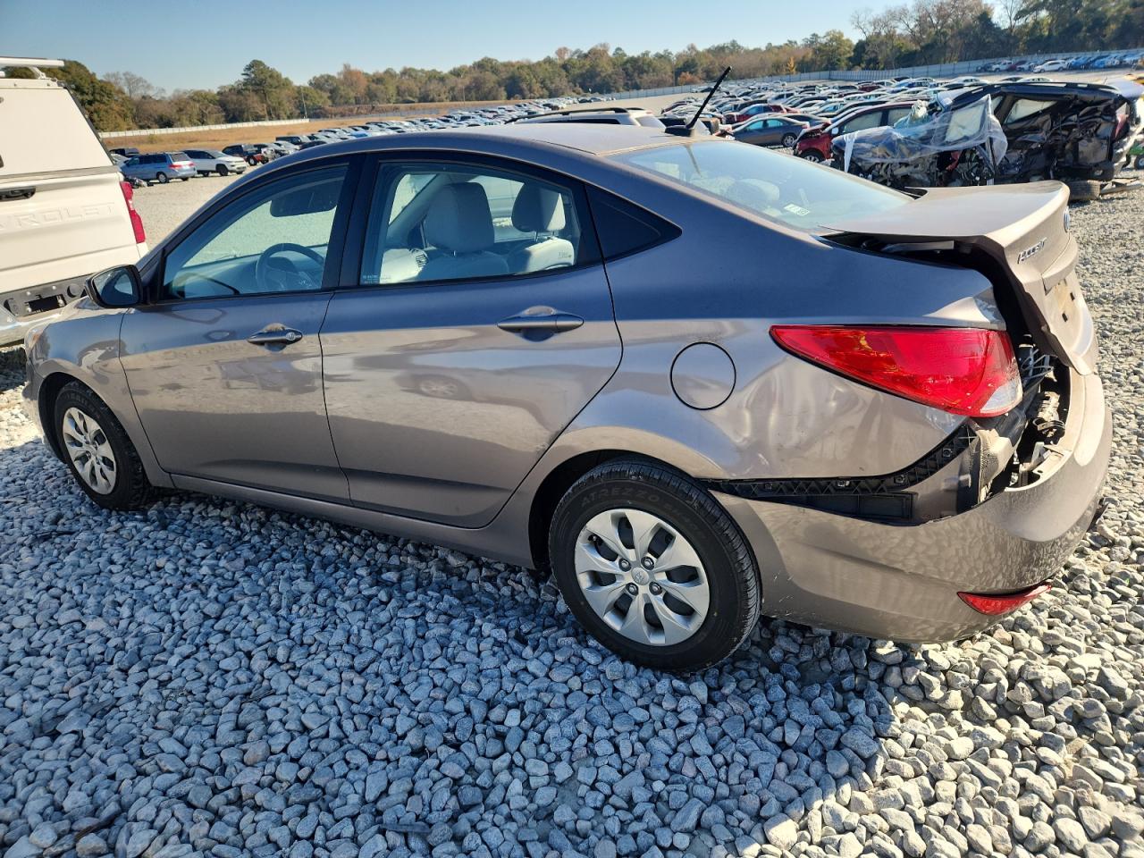 HYUNDAI ACCENT SE