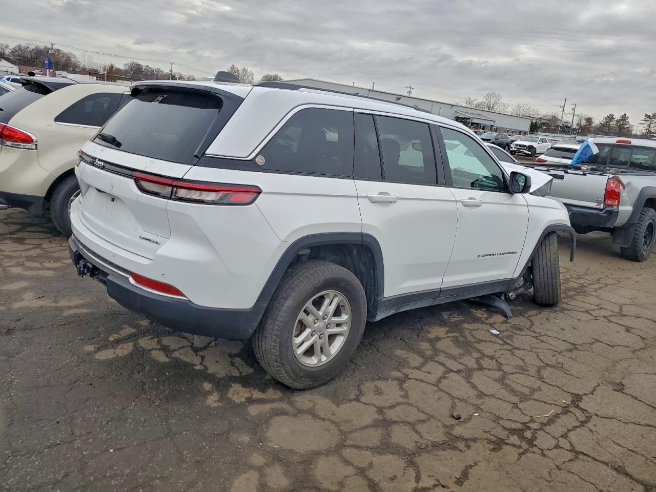 JEEP GRAND CHEROKEE LAREDO