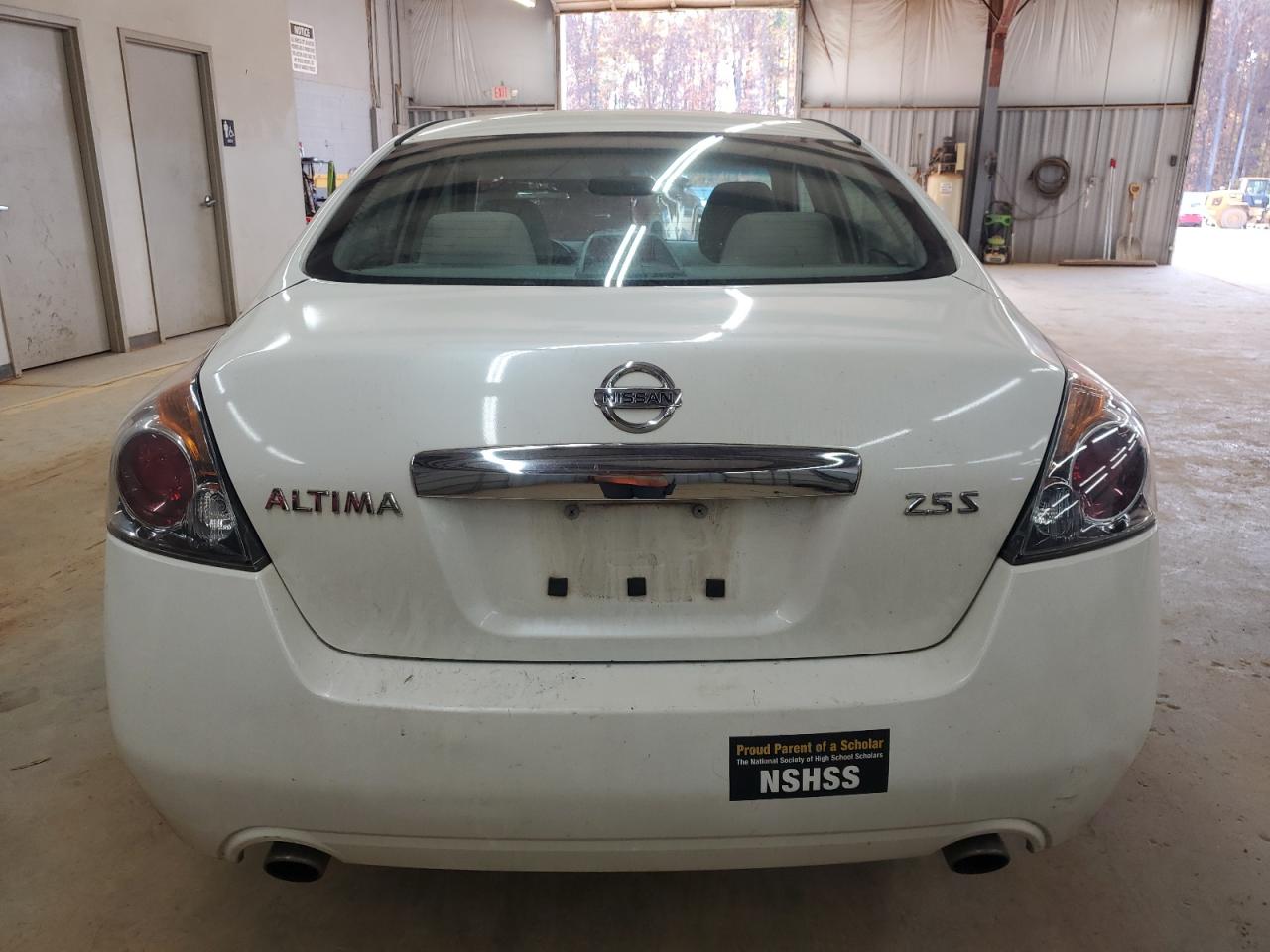 NISSAN ALTIMA BASE