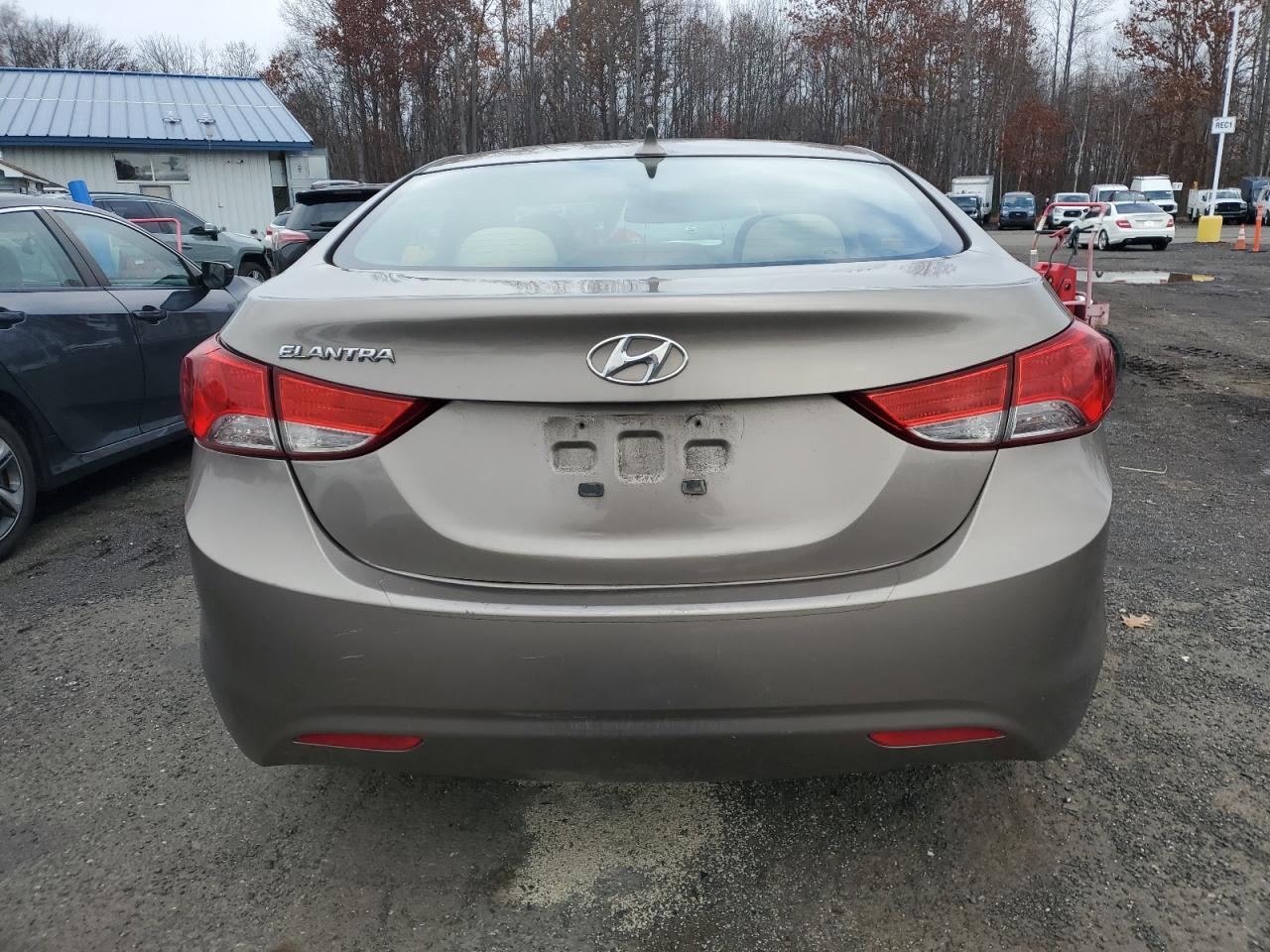 HYUNDAI ELANTRA GLS