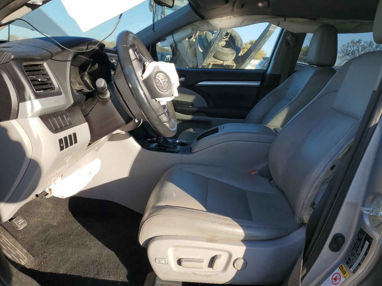 TOYOTA HIGHLANDER XLE