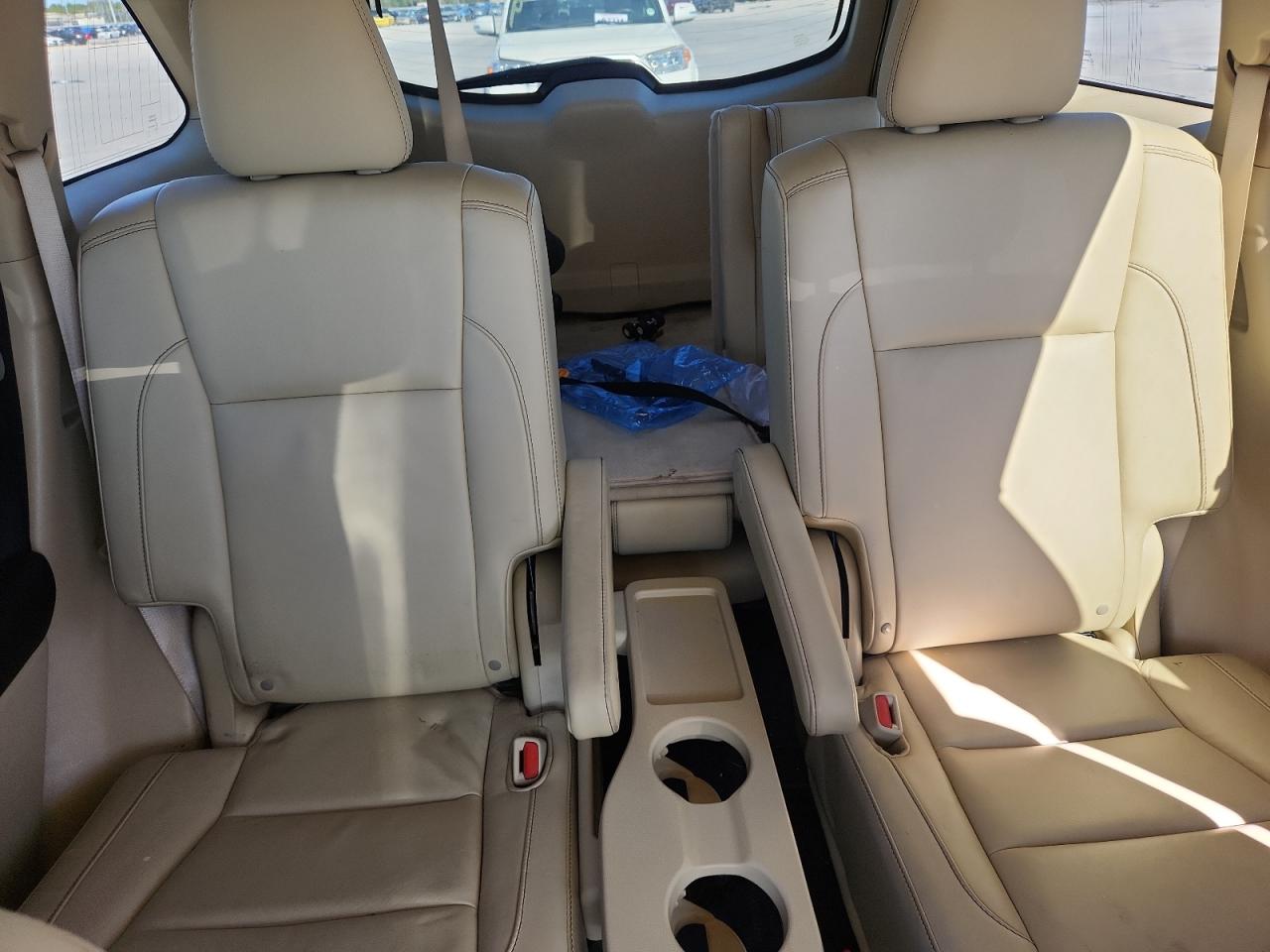 TOYOTA HIGHLANDER XLE